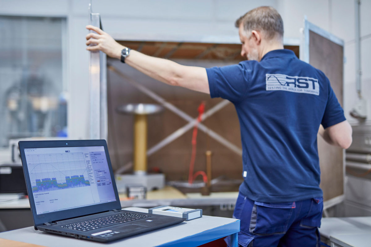 Electrical tests RST LABS Rail System Testing GmbH